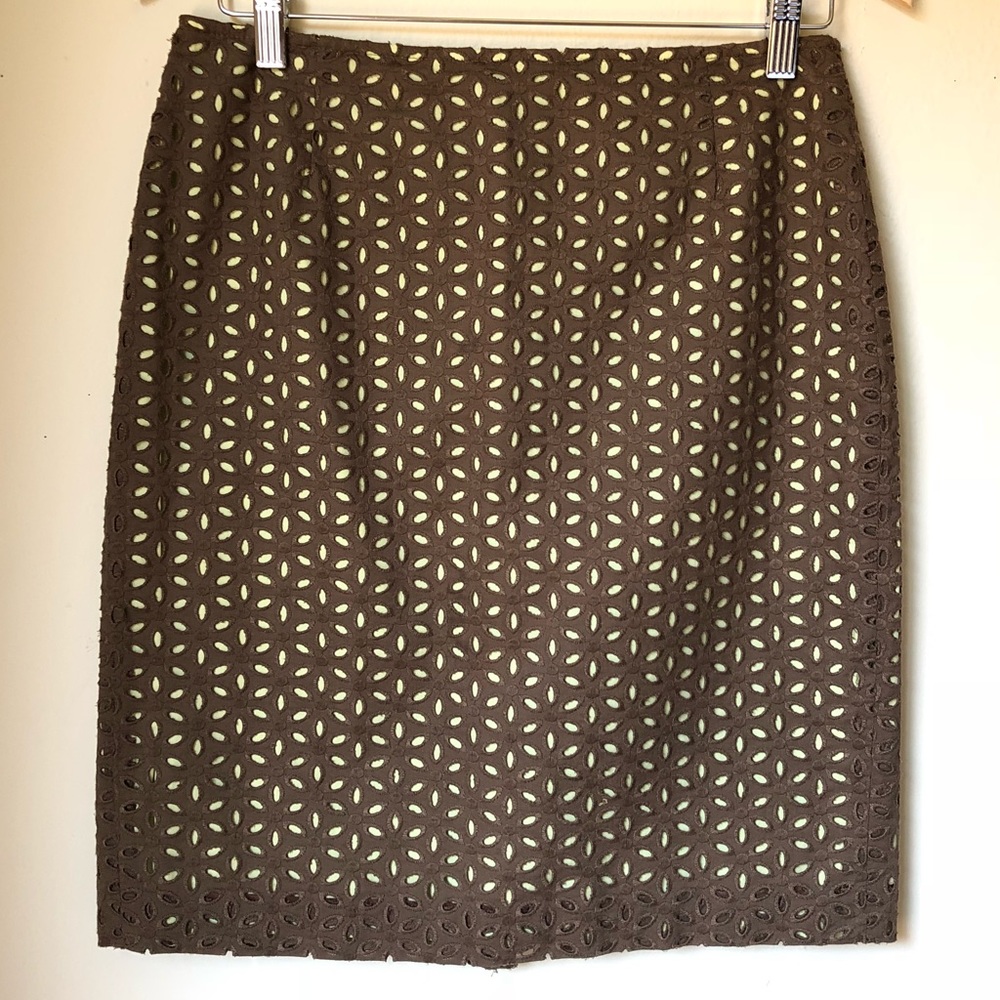 Eyelet skirt